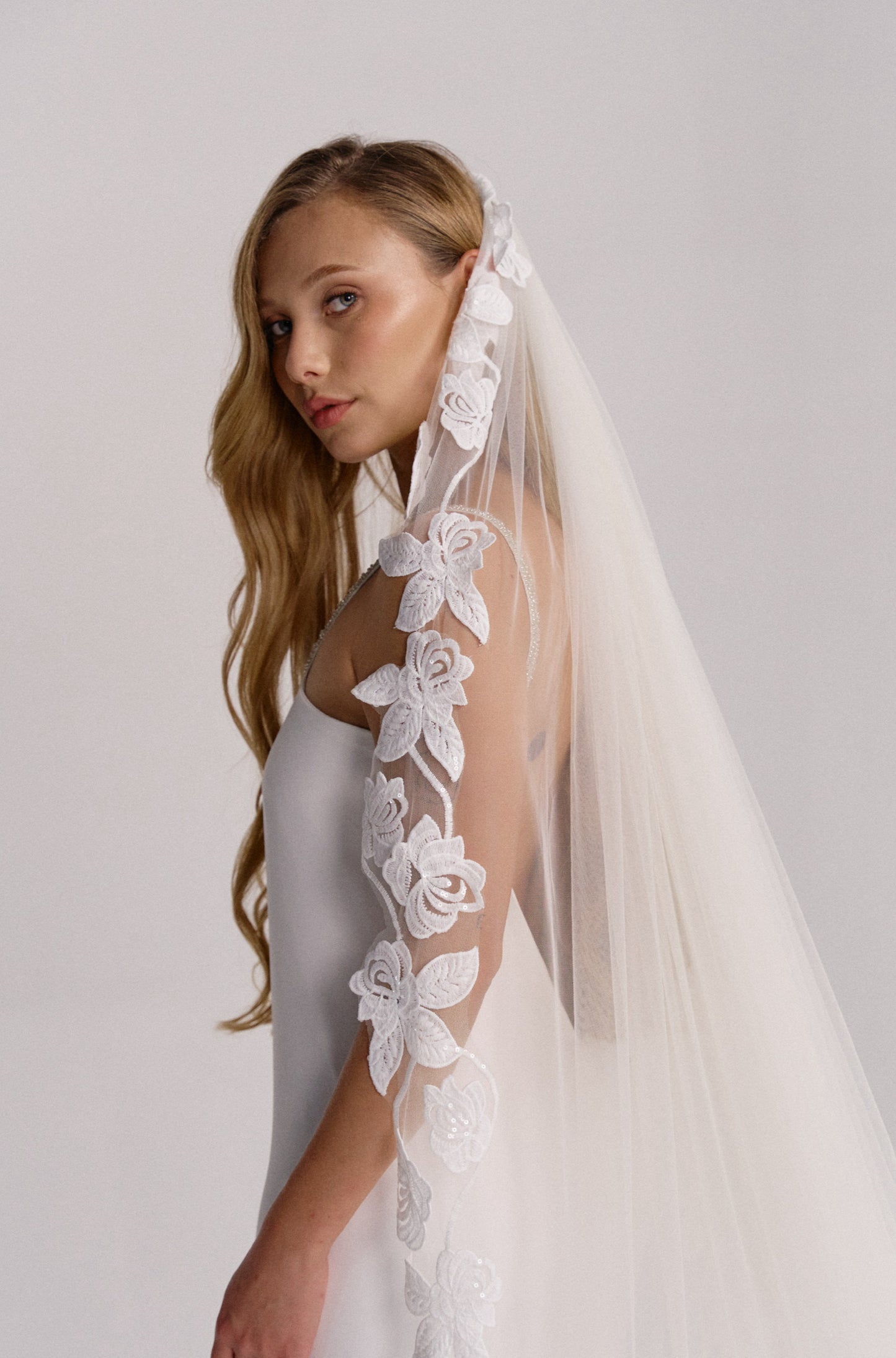 Julia Veil